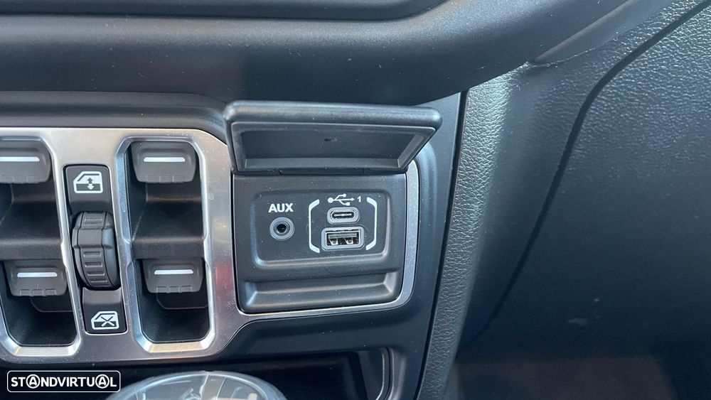 Jeep Wrangler Unlimited 2.2 CRD Night Eagle AT - 30