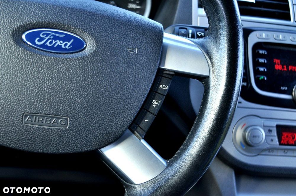 Ford Kuga 2.0 TDCi 2x4 Trend - 14