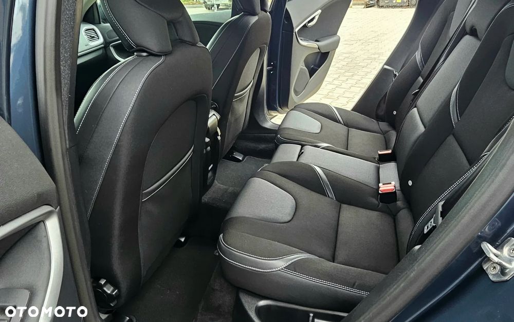Volvo V40 T2 Geartronic - 24