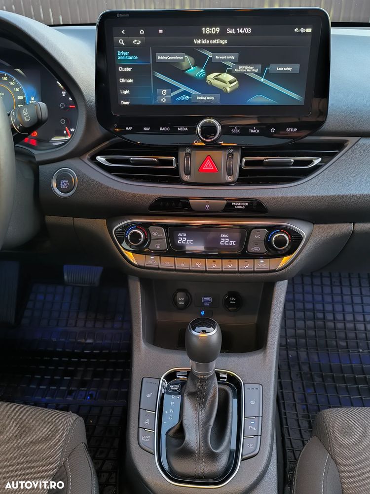 Hyundai i30 1.5 T-GDI 48V-Hybrid DCT EDITION 30+ - 12