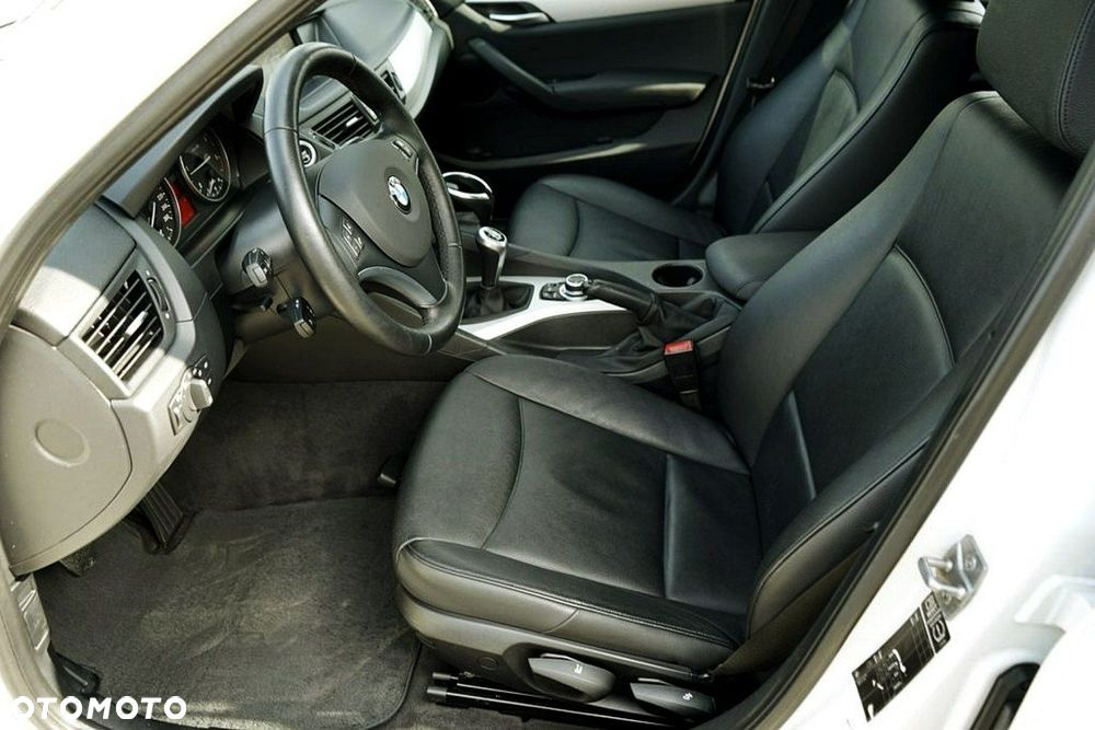 BMW X1 sDrive20d EfficientDynamics - 17