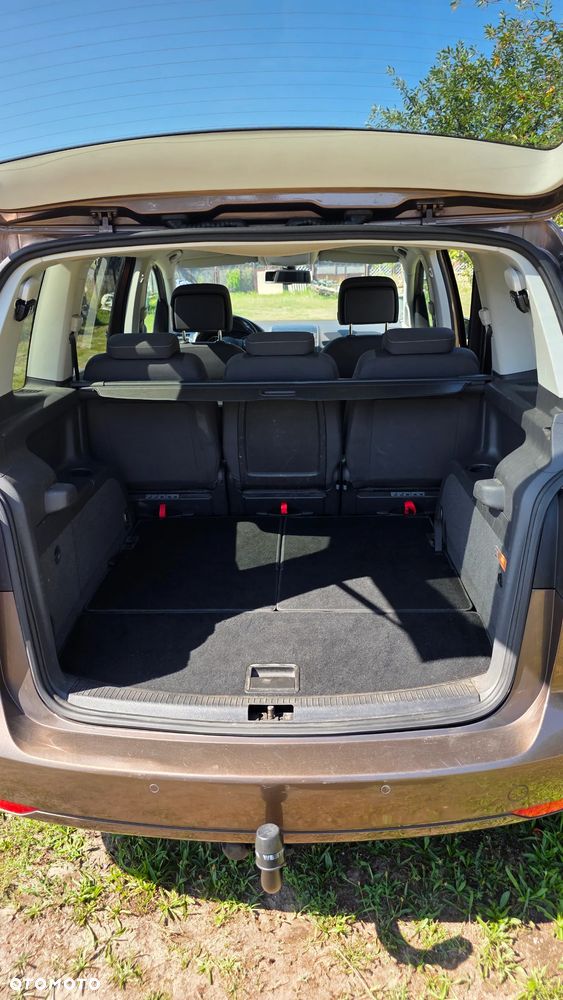 Volkswagen Touran 1.4 TSI Highline Perfectline - 26