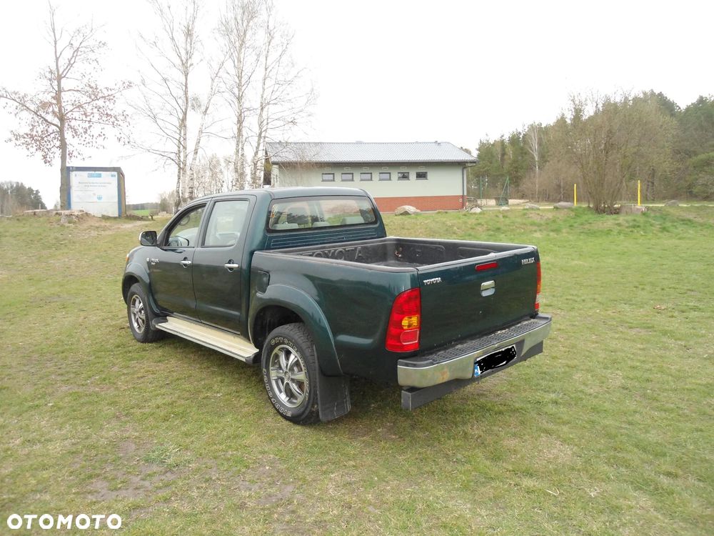 Toyota Hilux 2.5 D-4D DLX - 5