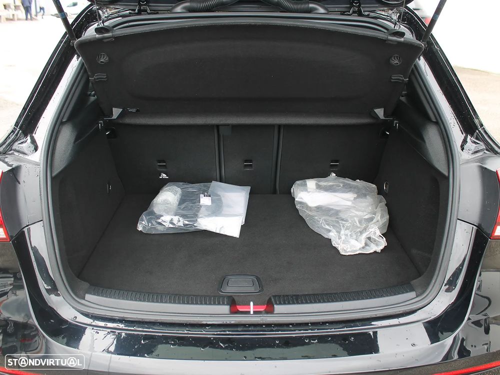 Mercedes-Benz A 250 e 8G-DCT Edition AMG Line - 16