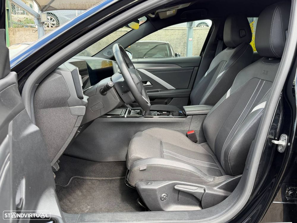 Opel Astra 1.2 T GS Line - 7