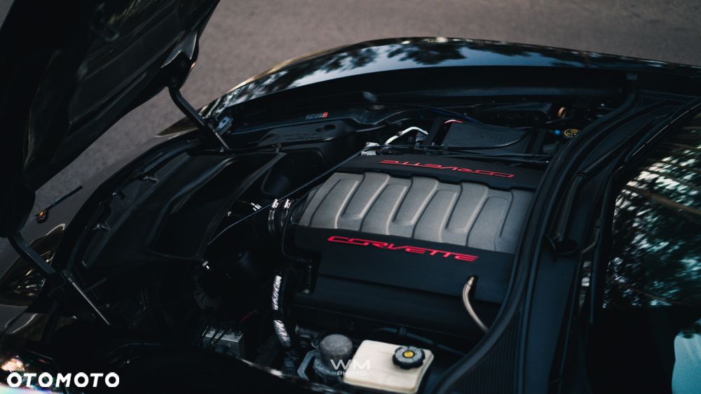 Chevrolet Corvette - 26