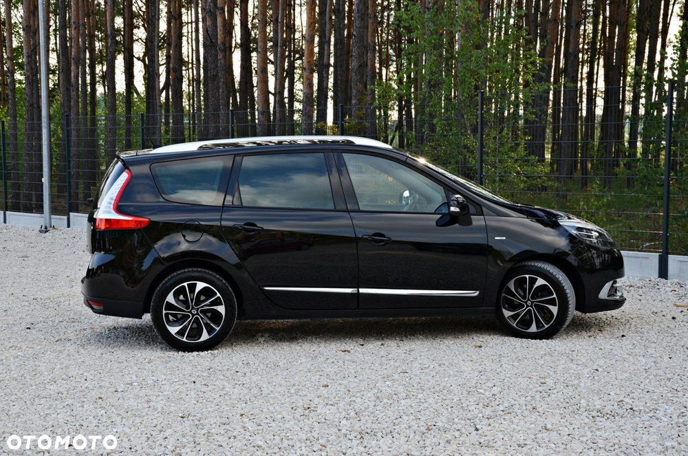 Renault Grand Scenic - 26