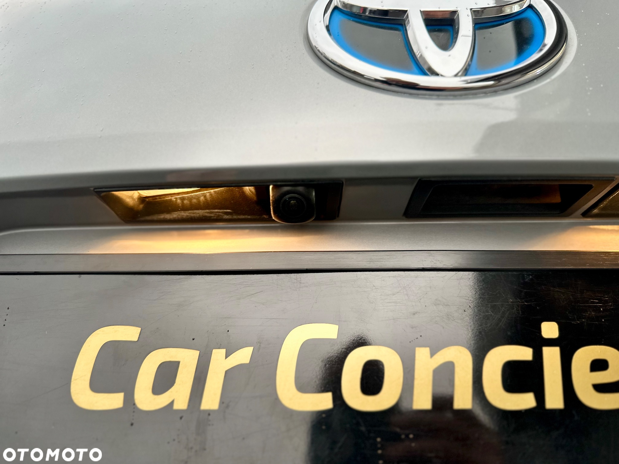 Toyota Corolla 2.0 Hybrid Comfort - 24