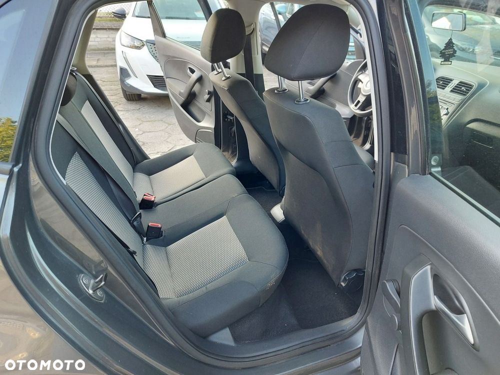 Volkswagen Polo - 12