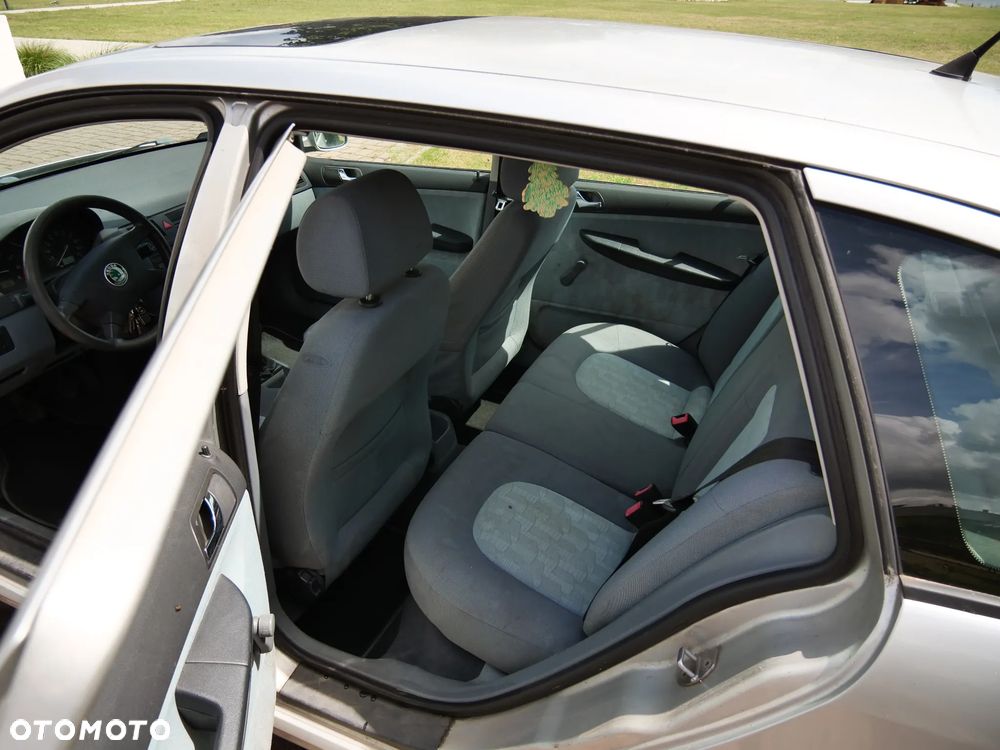Skoda Fabia 1.4 16V Comfort - 13