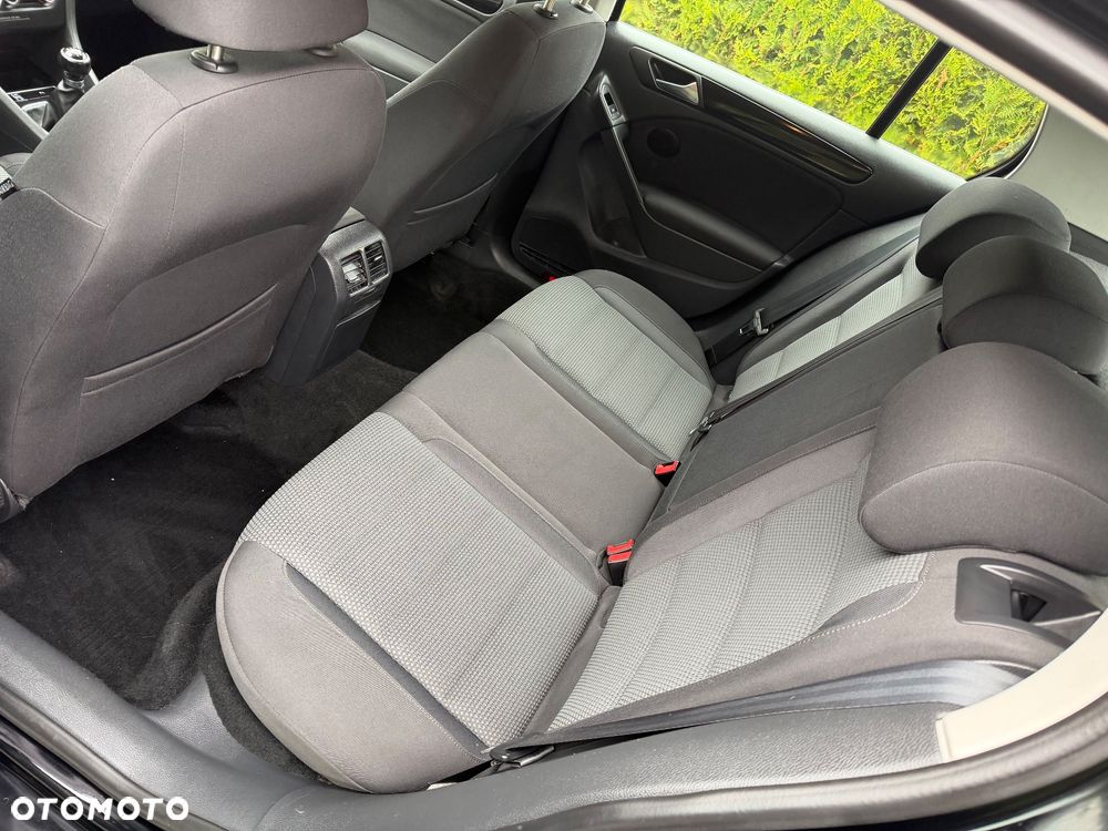 Volkswagen Golf - 12