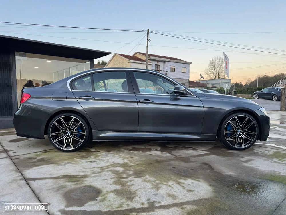 BMW 320 d Pack M - 18