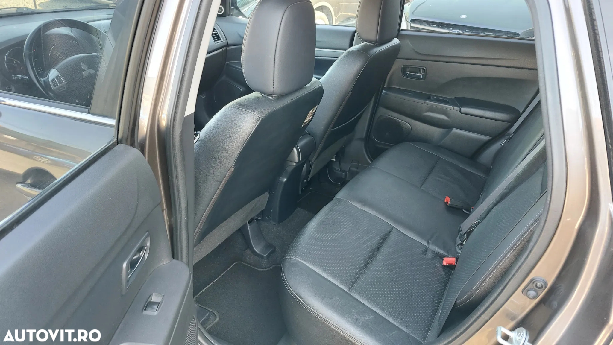Mitsubishi ASX 1.8 DI-D 4WD Instyle - 13