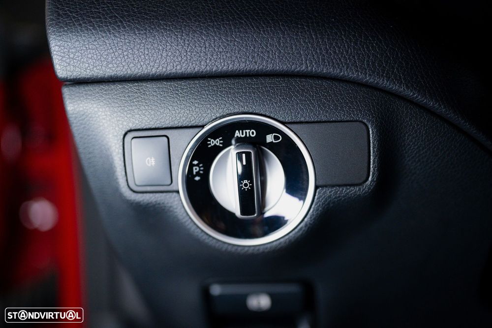 Mercedes-Benz CLA 220 - 24