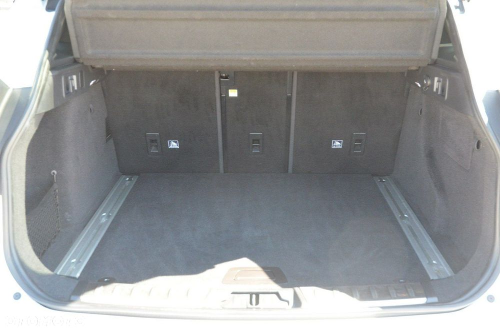 Jaguar F-Pace 2.0 i4P AWD Chequered Flag - 19