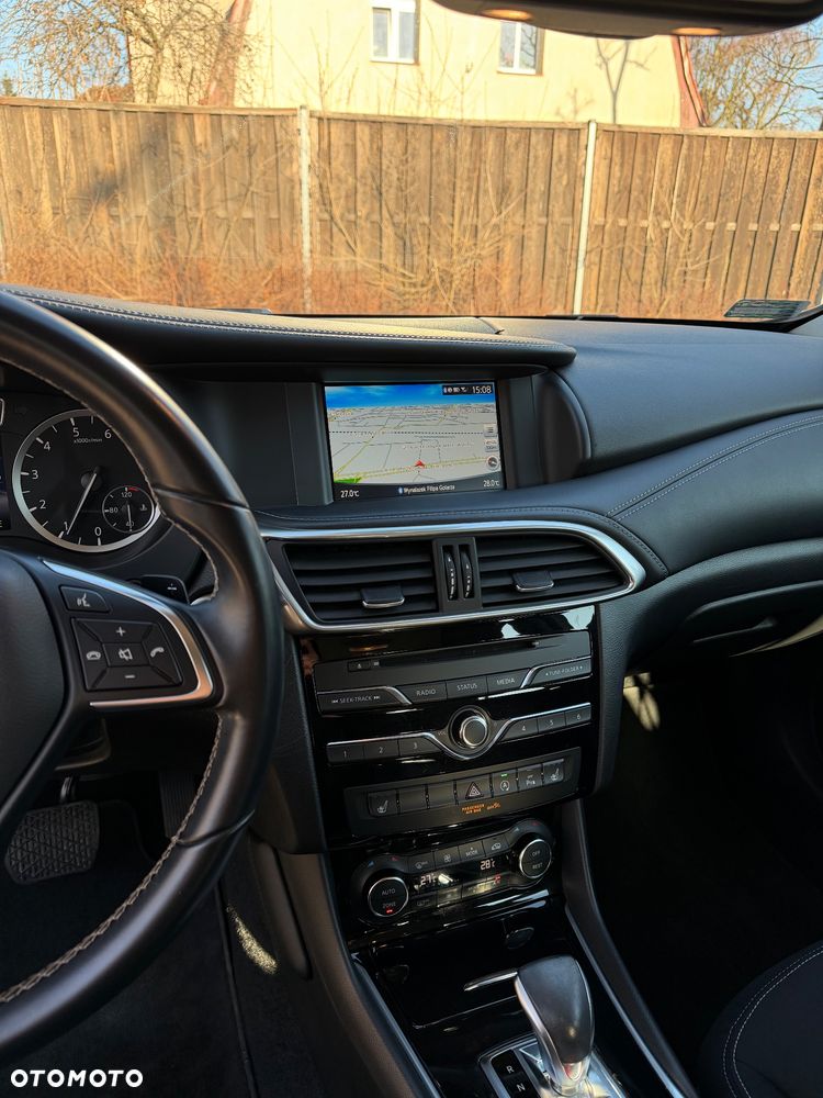 Infiniti QX30 - 11