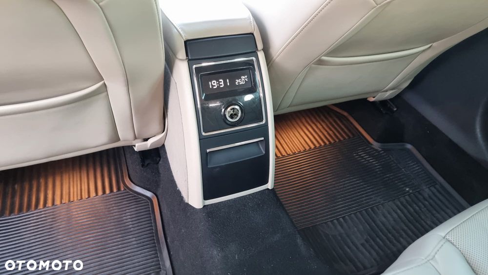 Skoda Superb 2.0 TSI DSG Elegance - 8