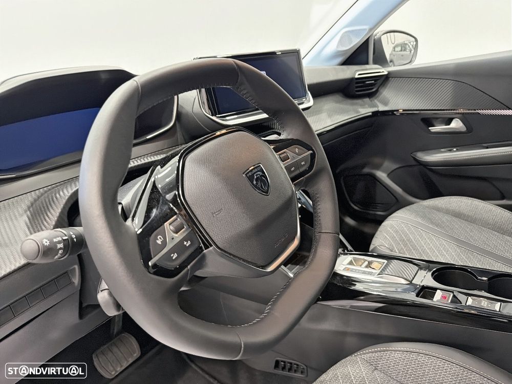 Peugeot 208 1.2 Hybrid Allure e-DCS6 - 12