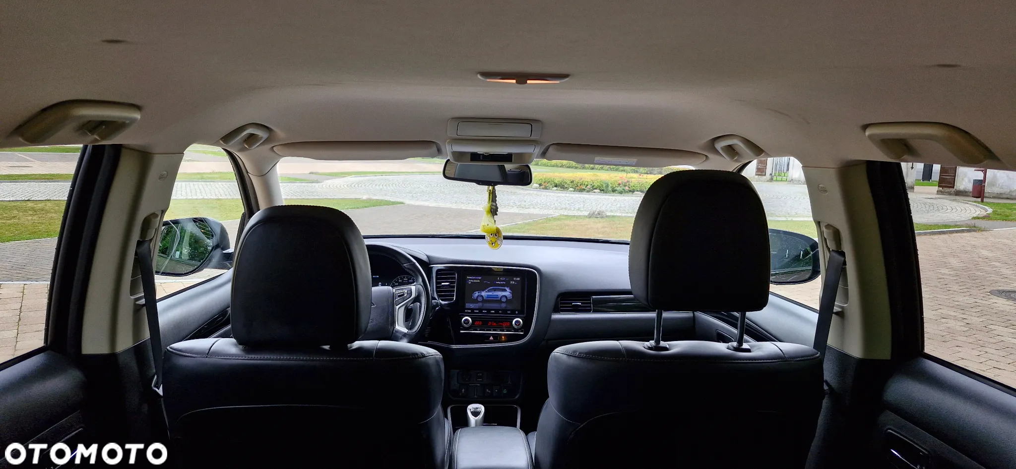 Mitsubishi Outlander PHEV Instyle - 13
