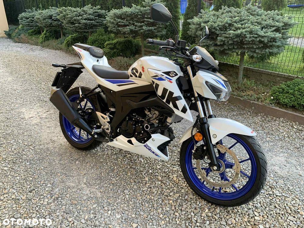 Suzuki GSX - 7