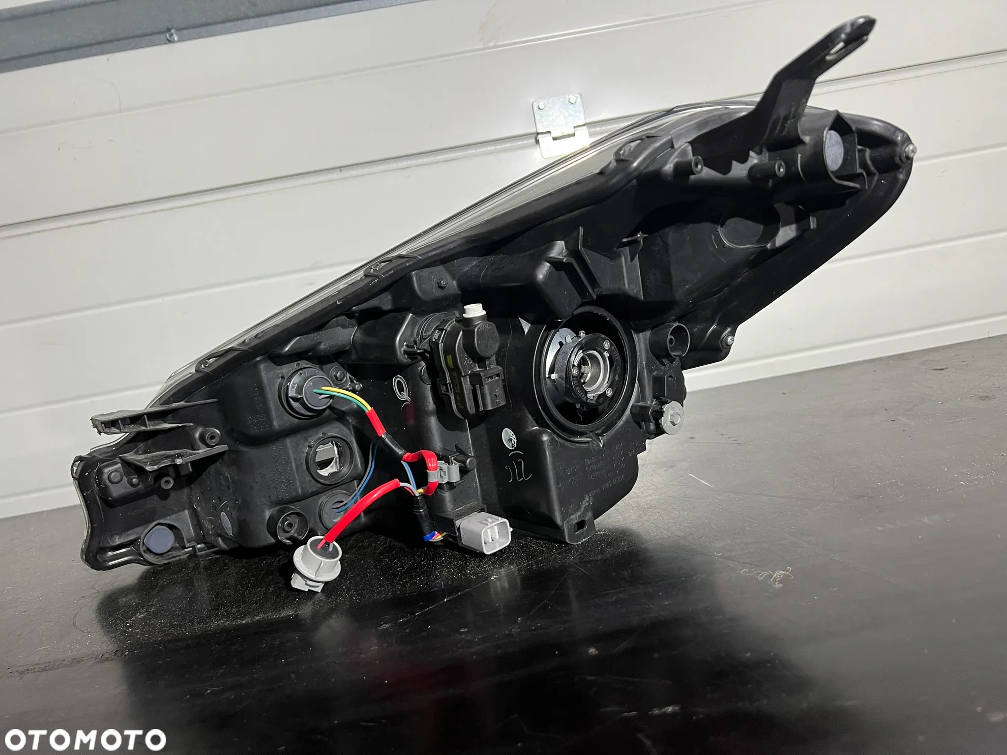 TOYOTA YARIS III LIFT 14-17 2014-2017 REFLEKTOR LAMPA PRAWA SOCZEWKA - 6