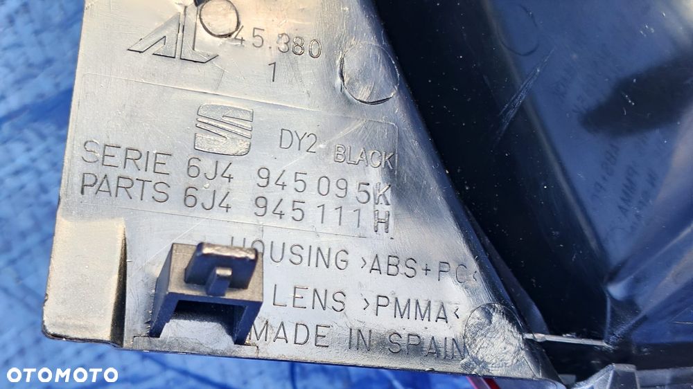 LAMPA LEWY PRAWY TYŁ KOMPLETNA WKŁAD LAMPY SEAT IBIZA IV 6J LIFT 12- 5D - 11