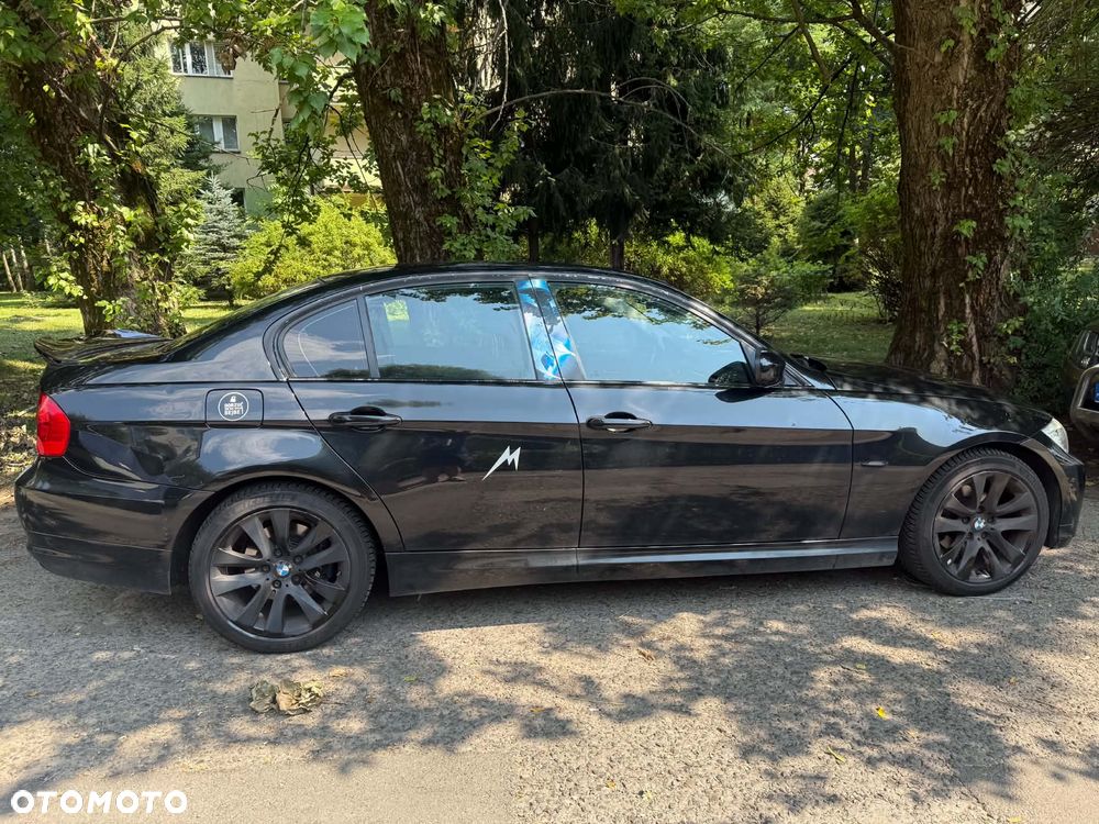BMW Seria 3 320i - 6