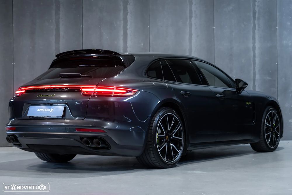 Porsche Panamera Sport Turismo - 5