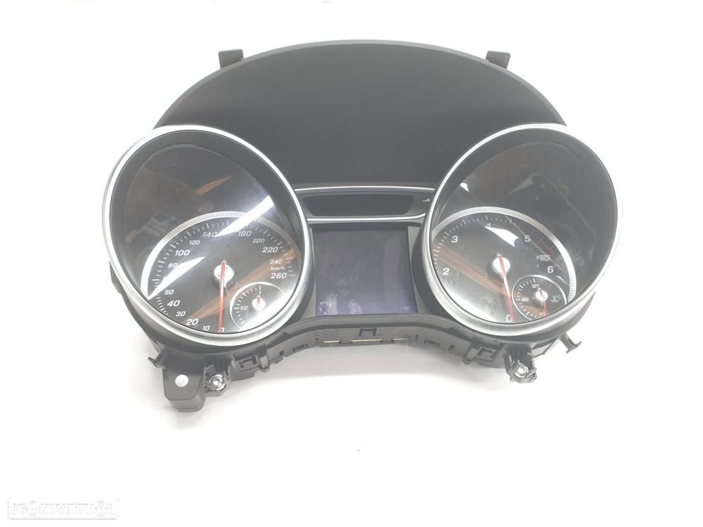 QUADRANTE MERCEDES-BENZ CLASE GLA BM 156 - 1