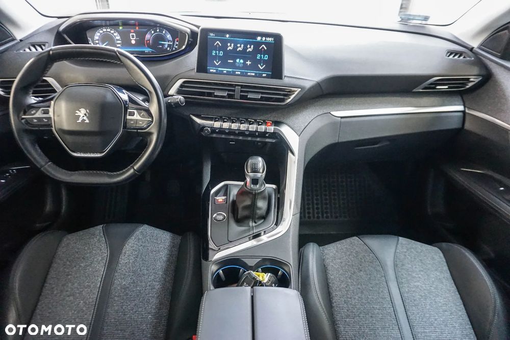 Peugeot 3008 1.2 PureTech Allure Pack S&S - 35
