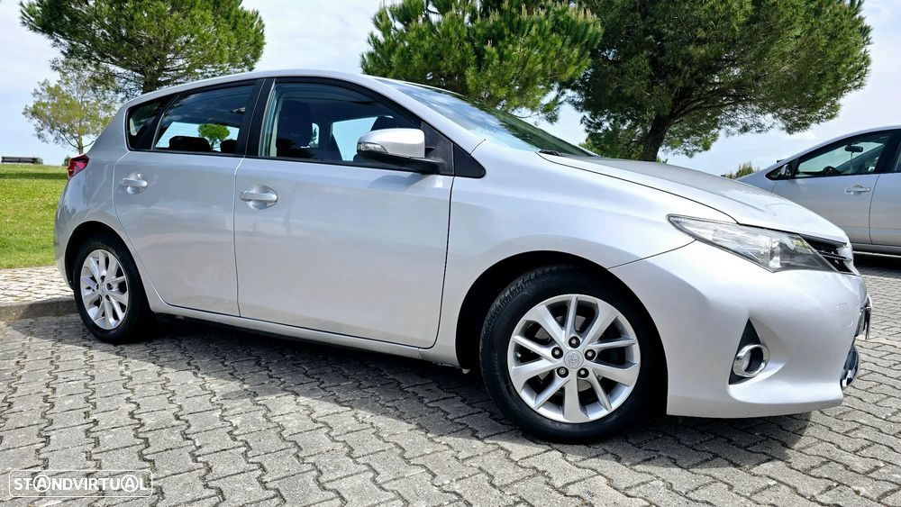 Toyota Auris 1.33 VVT-i Comfort+J16 - 11