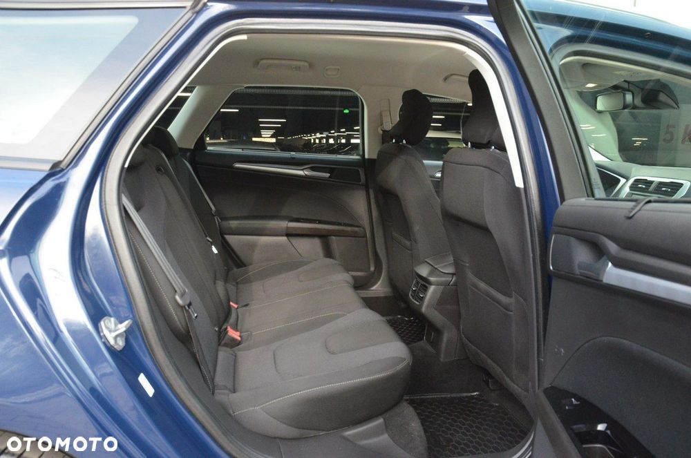 Ford Mondeo 2.0 EcoBlue Titanium - 27