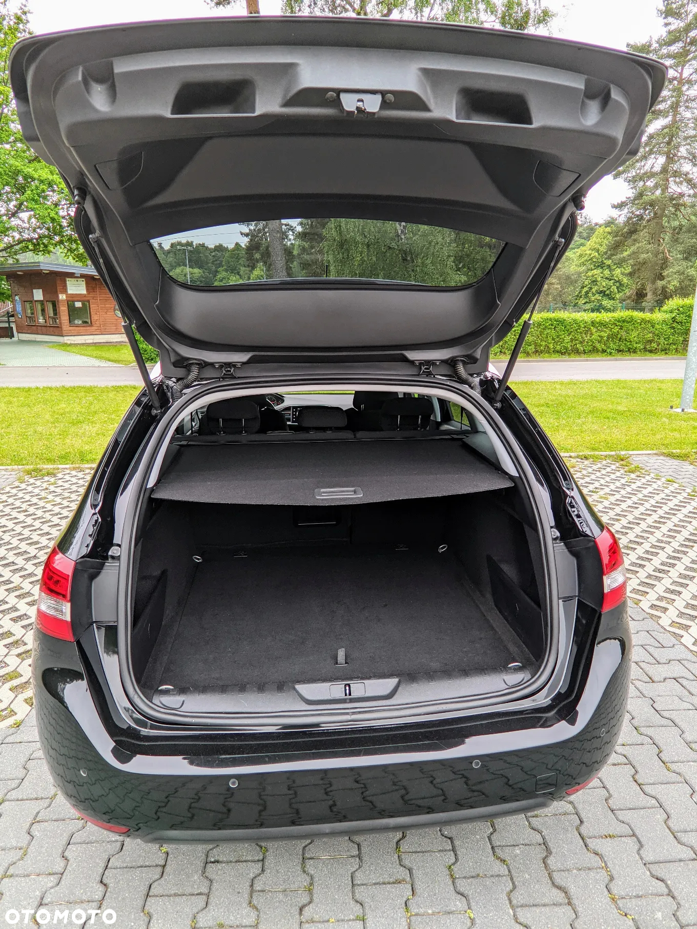 Peugeot 308 SW 1.6 BlueHDi Allure S&S - 13