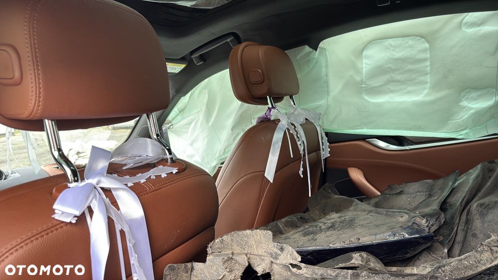 Maserati Levante S - 22