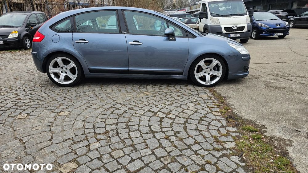 Citroën C4 2.0 HDi Exclusive - 18