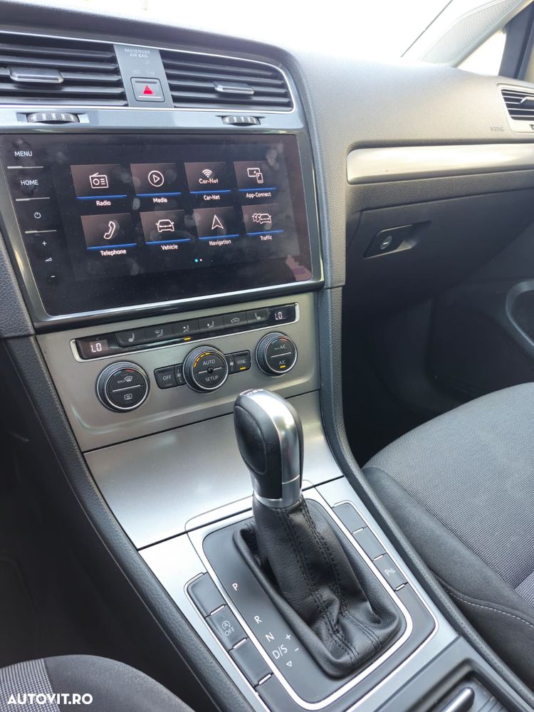 Volkswagen Golf 1.6 TDI BlueMotion Technology DSG Comfortline - 8