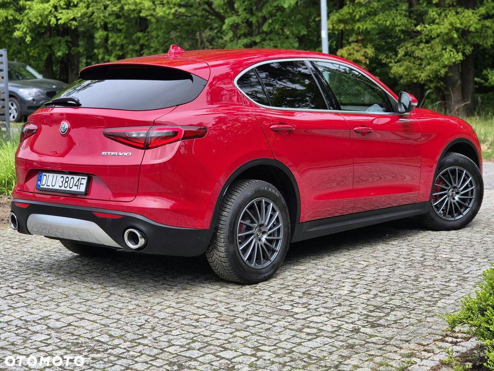 Alfa Romeo Stelvio 2.0 Turbo 16V AT8-Q4 First Edition - 10
