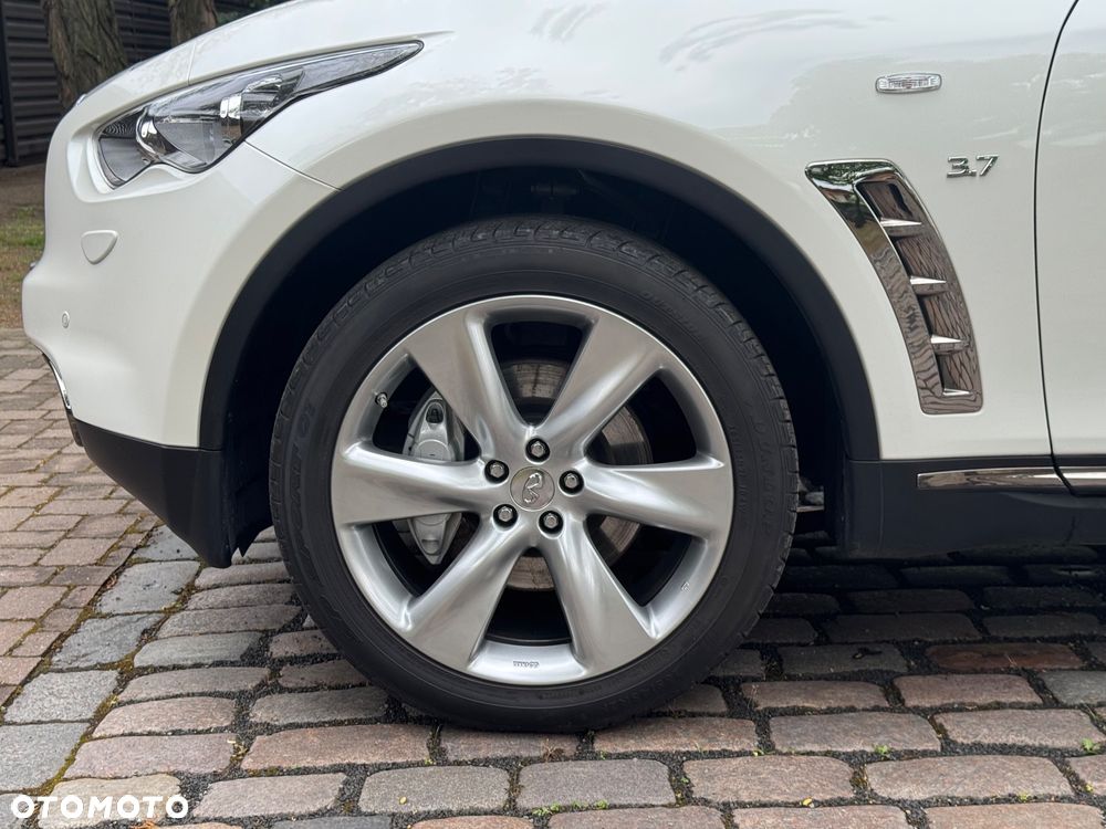 Infiniti Q70 3.7 S Premium - 12