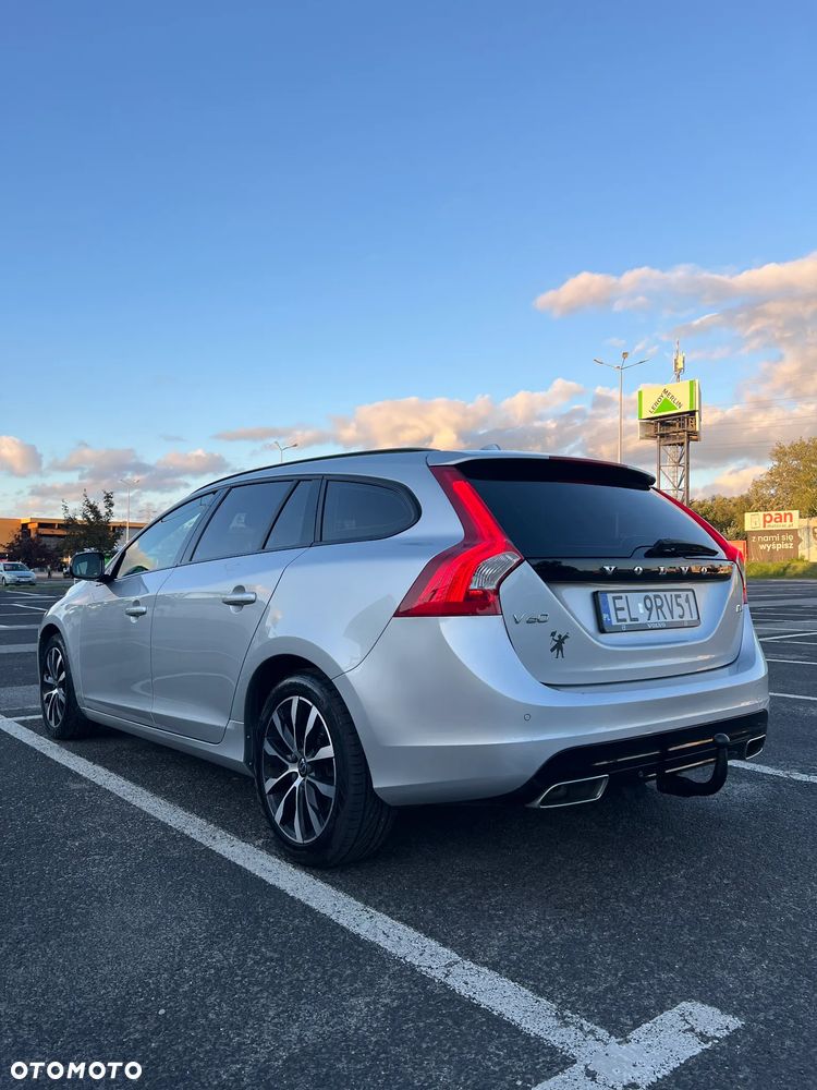 Volvo V60 D4 Geartronic Linje Svart - 4
