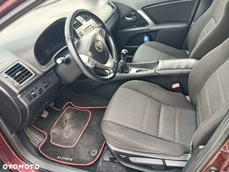 Toyota Avensis - 3