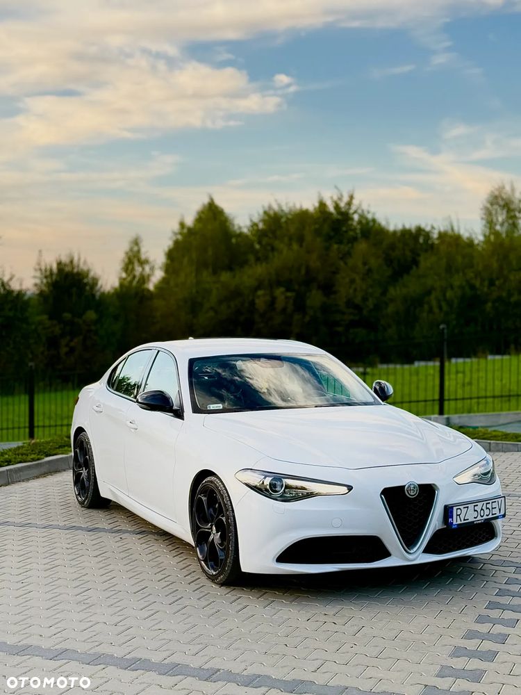 Alfa Romeo Giulia - 4
