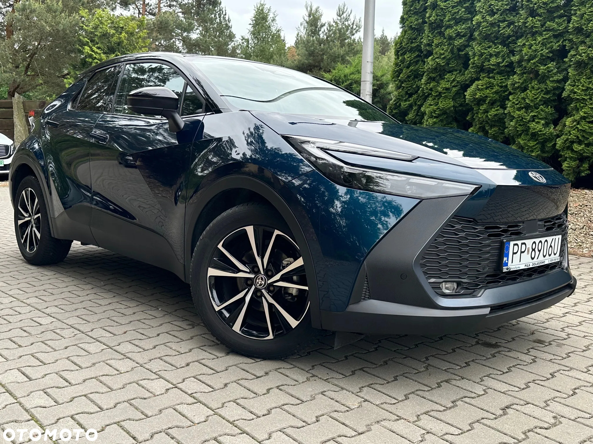 Toyota C-HR 1.8 Hybrid Team Deutschland - 6