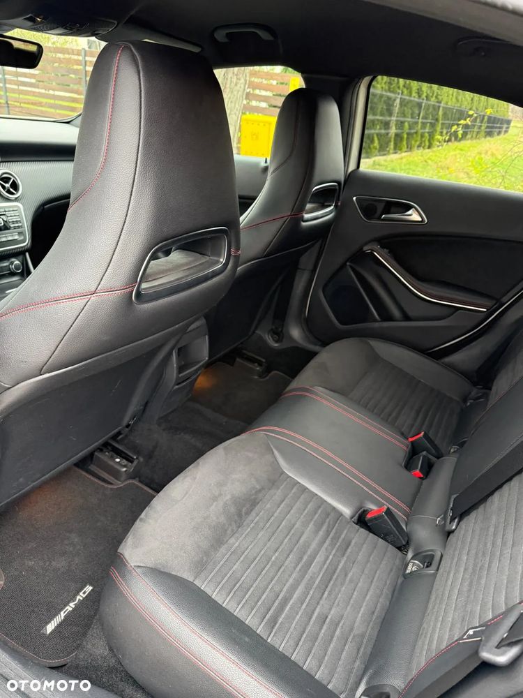 Mercedes-Benz Klasa A 250 4Matic 7G-DCT AMG Line - 19