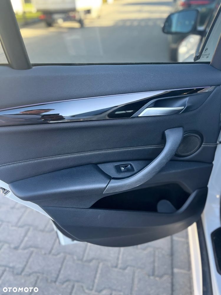 BMW X1 sDrive18i Sport Line - 5