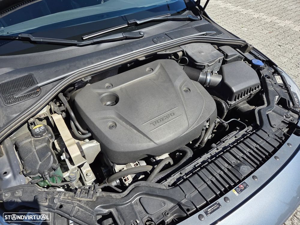 Volvo S60 2.0 D4 R-Design Momentum Geartronic - 19