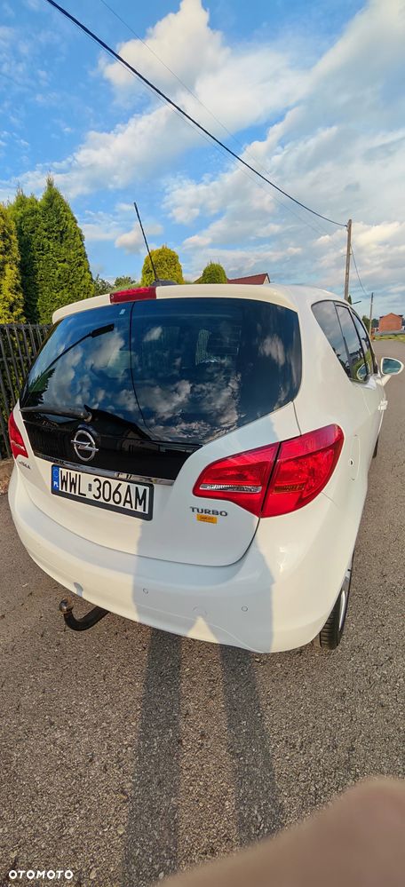 Opel Meriva 1.4 T Essentia S&S - 10