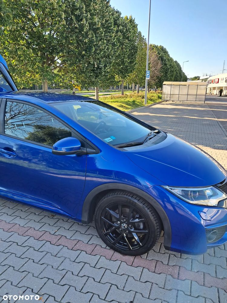 Honda Civic 1.8 Sport (Honda Connect+) - 12