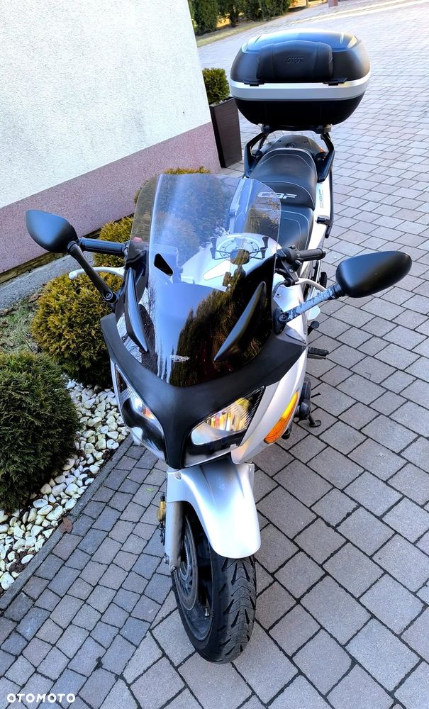 Honda CBF - 5