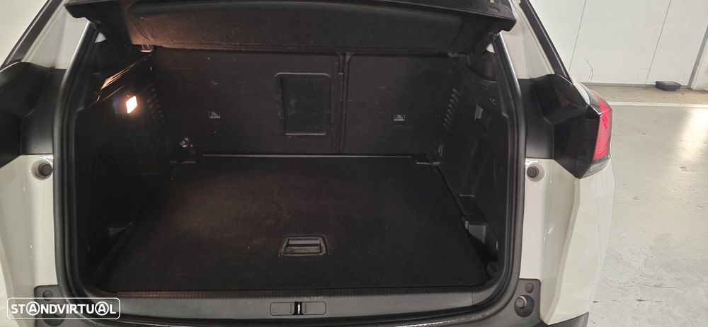 Peugeot 3008 1.2 PureTech Allure Pack - 21