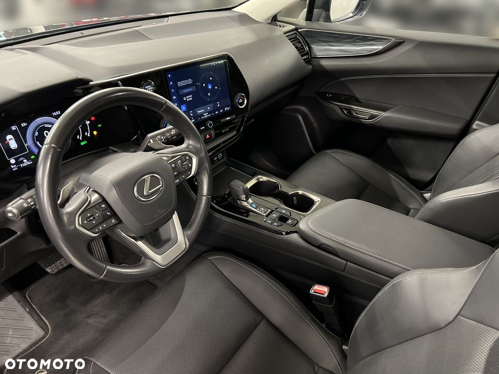 Lexus NX 350h Business AWD - 15